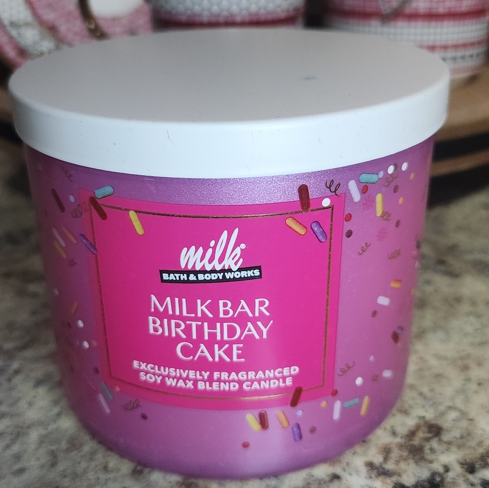 NIB "BIRTHDAY CAKE" 3 Wick Candle